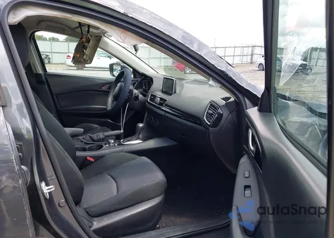 2015 Mazda Mazda3 I Sport из США, поврежденный, VIN 3MZBM1U78FM226946